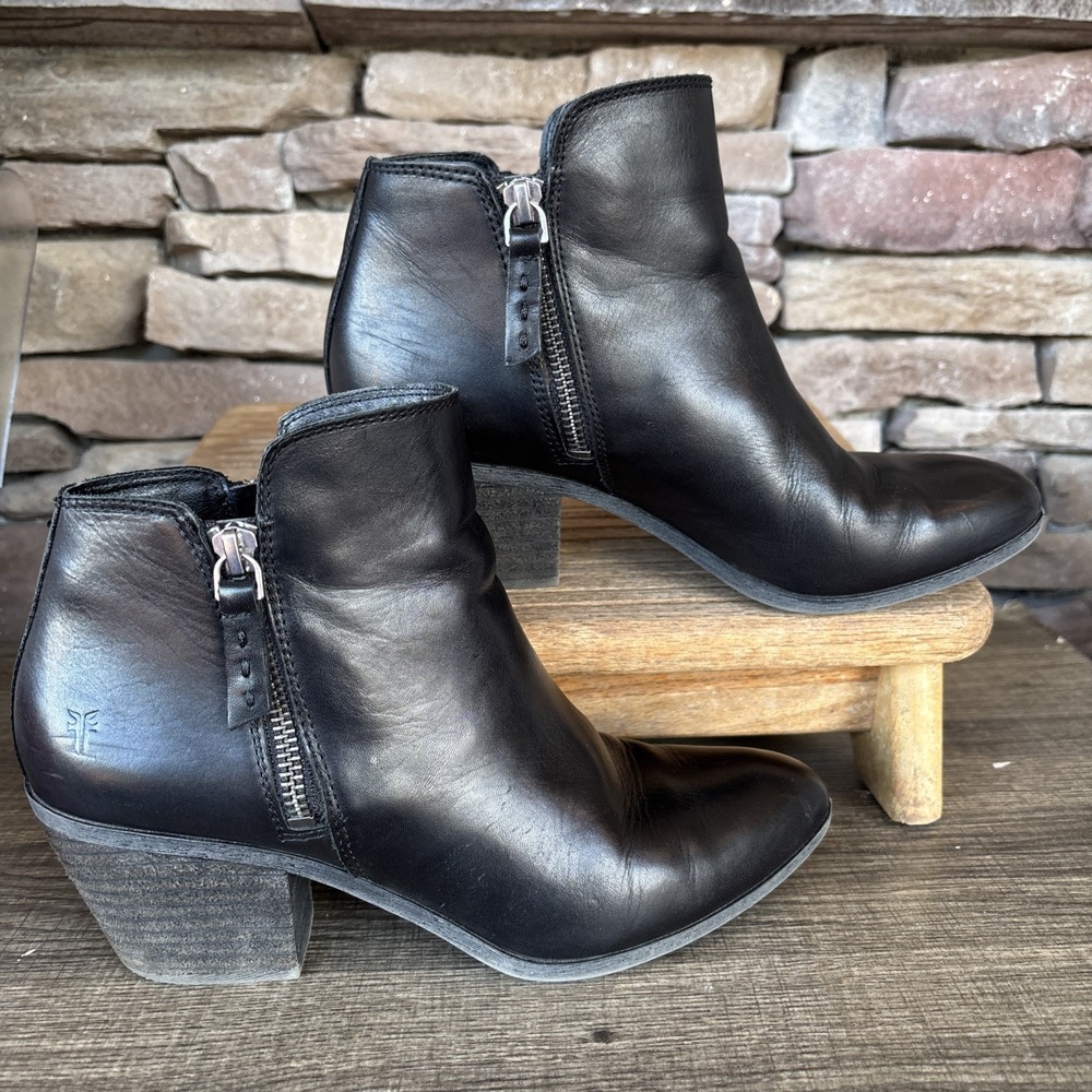 Frye Judith Double Zip Booties, Black Leather, Women's 7 EUC - Picture 2 of 12